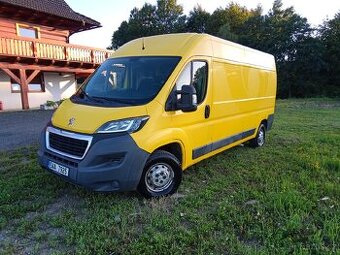 Peugeot boxer 30.10.2015 bez močoviny najeto pouze 140000km