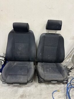 Přední sedadla BMW e39