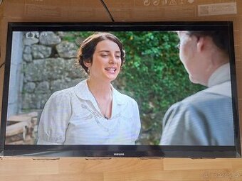 nová 32" SMART TV SAMSUNG UE32T5372 krabice orig balení