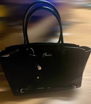 Kabelka Guess