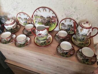 Starý Čínský porcelánový servis.