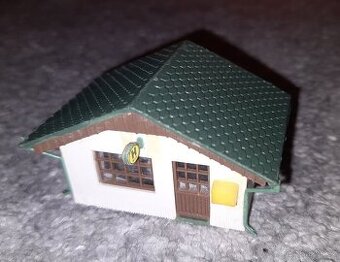 Autobusová zastávka do kolejiště TT