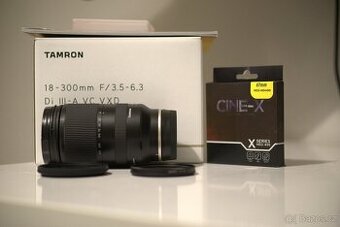 Tamron 18-300 mm f/3.5-6.3 Di III-A VC VXD Sony E-mount