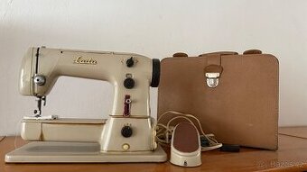 Šicí stroj Lada