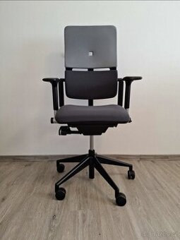 STEELCASE PLEASE V2  Kancelářská židle OP 31.000kc