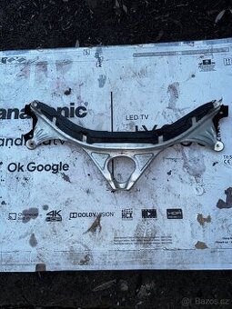 Audi A7 4G / C7 – přední hliníková výztuha nárazníku 4G0 805