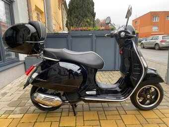 Piaggio Vespa GTS 125 Super Sport Top