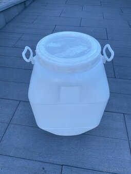 Plastový sud 56 L s víkem a těsněním