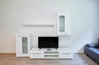 Prodáváme obývací stěnu (TV set) - 2 sady