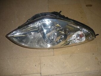 HYUNDAI I20 08- svetlo prave 92102-1J0XX