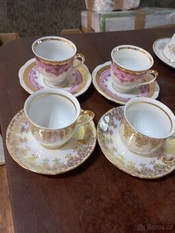 Šálky s talířky