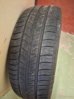 205/60 R16 92V