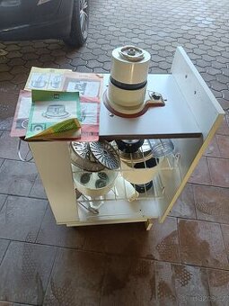 kuchyńský robot retro