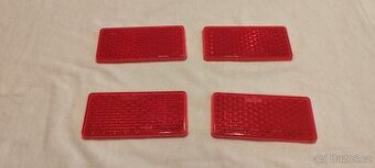 Odrazka červená obdélník  4 ks odrazky ( odrazové sklo )