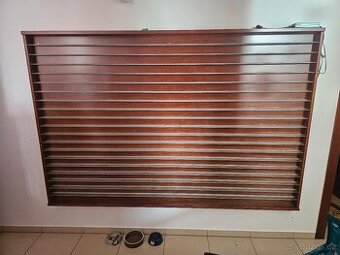 Vitrína pro vláčky