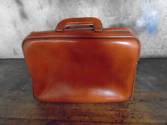 Prodám retro tašku na doklady apod.cestovní tašku