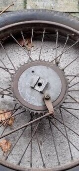 Manet 90 diely kupim