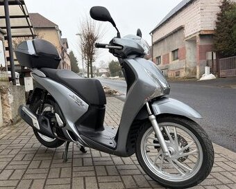 Honda SH 125i, cz doklady