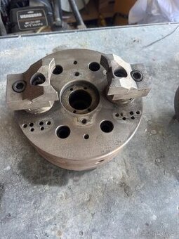 Hydraulické sklíčidlo Howa H014MC8 – 200 mm