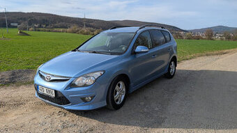Hyundai i30cw 1.6 benzín, 2012, první majitel, nehavarované