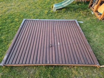 Prodám plechové garážová vrata