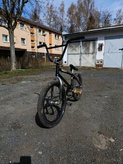 Bmx subrusa