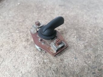 Predám prepínač na Jawa 20, 21, 23 pionier mustang 550, 555