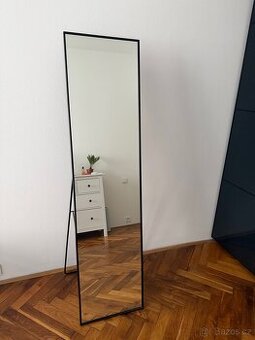 Stojací zrcadlo IKEA KARMSUND černé, 40x167 cm