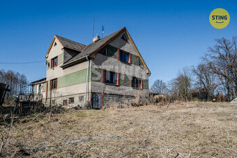Prostorný rodinný dům 5+1 s pozemkem 5.446 m2  a sto, 134706