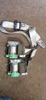 Levy pravy predni pas Audi A4 B8 8K - 1