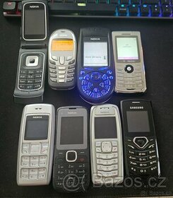 Starší telefony tlačítkové nokia atd