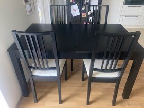 Jídelni stůl a zidle Ikea