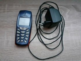 Nokia 3510i s nabíječkou