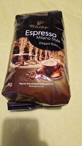 káva zrnková Tchibo Espresso Milano Style 1kg