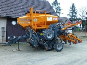 Mzuri PRO TILL 4T  secí stroj- (pásové zpracování půdy)