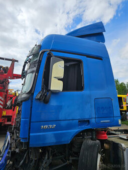 dveře Mercedes Benz bluetec Actros EEV