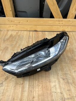 Ford Mondeo full led světlo mk5 2020