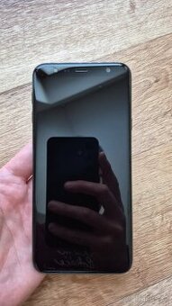 Samsung Galaxy J4+ = 32GB
