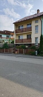 Prodej dvougeneračního řadového rodinného domu