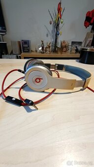 beats. solo 1.0.0 by Dr. Dre - original