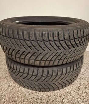 Pneu celoroční 185/60 R15 88H Nokian