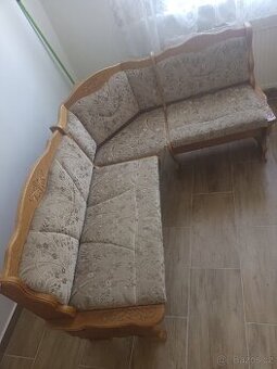 Rohová lavice s uložným prostorem