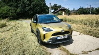 Yaris Cross 08/2022, výbava Adventure, 4x4, odpočet DPH