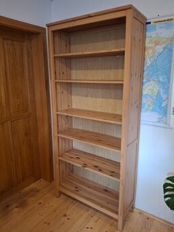 IKEA hemnes knihovna