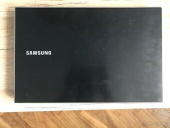 SAMSUNG (NP300V5Z)