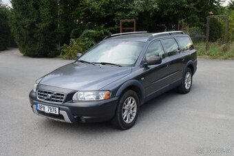 Volvo XC70 D5 136kw, 4x4, tažné 1800kg