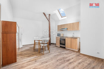 Pronájem bytu 2+1, 80 m², Paceřice