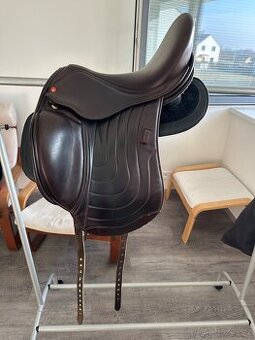 Drezurní sedlo Reactor panel 17