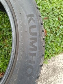 Zimní pneumatiky Kumho 215/55 R18