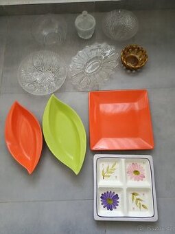 Skleněné mísy a talíře